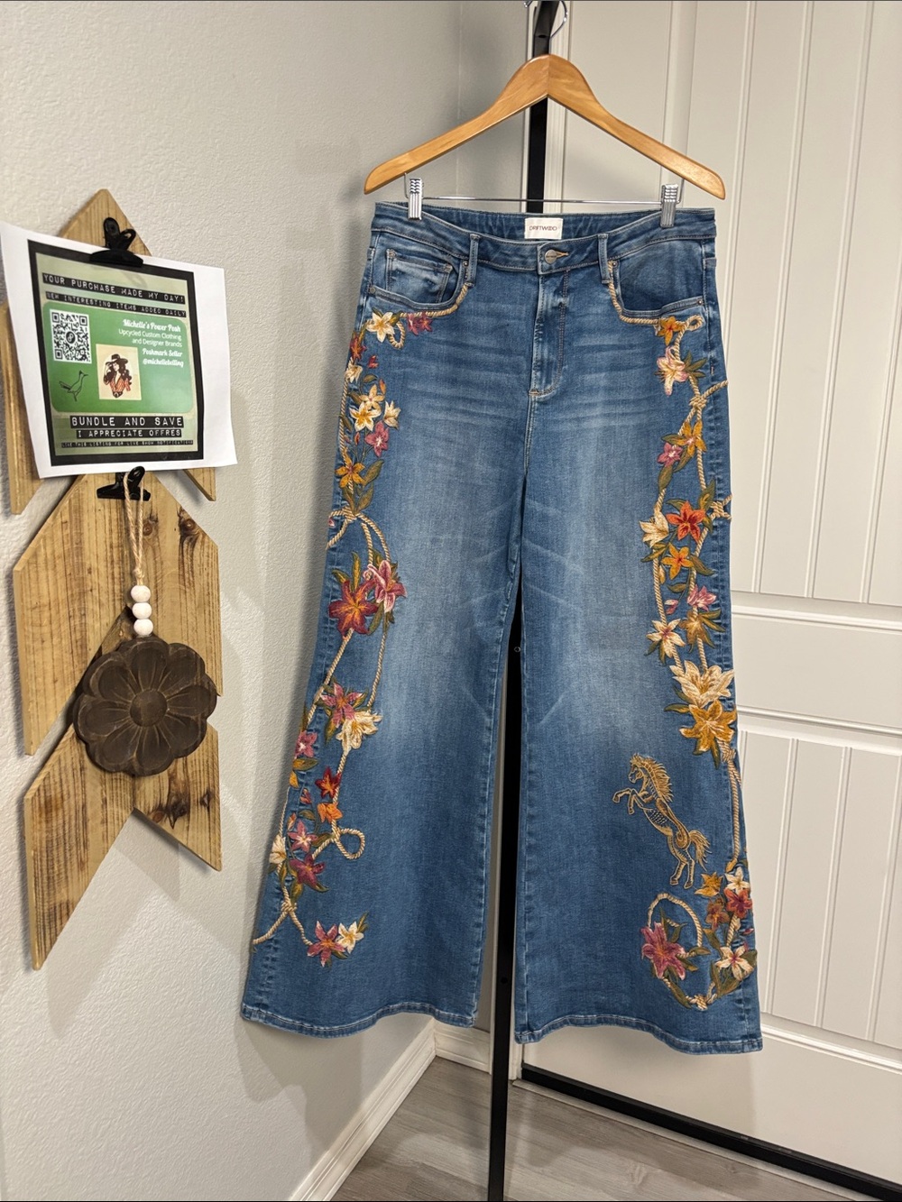 DRIFTWOOD Penelope Blue Wide-Leg Jeans with Western & Floral Embroidery W33” L32 - Picture 7 of 10